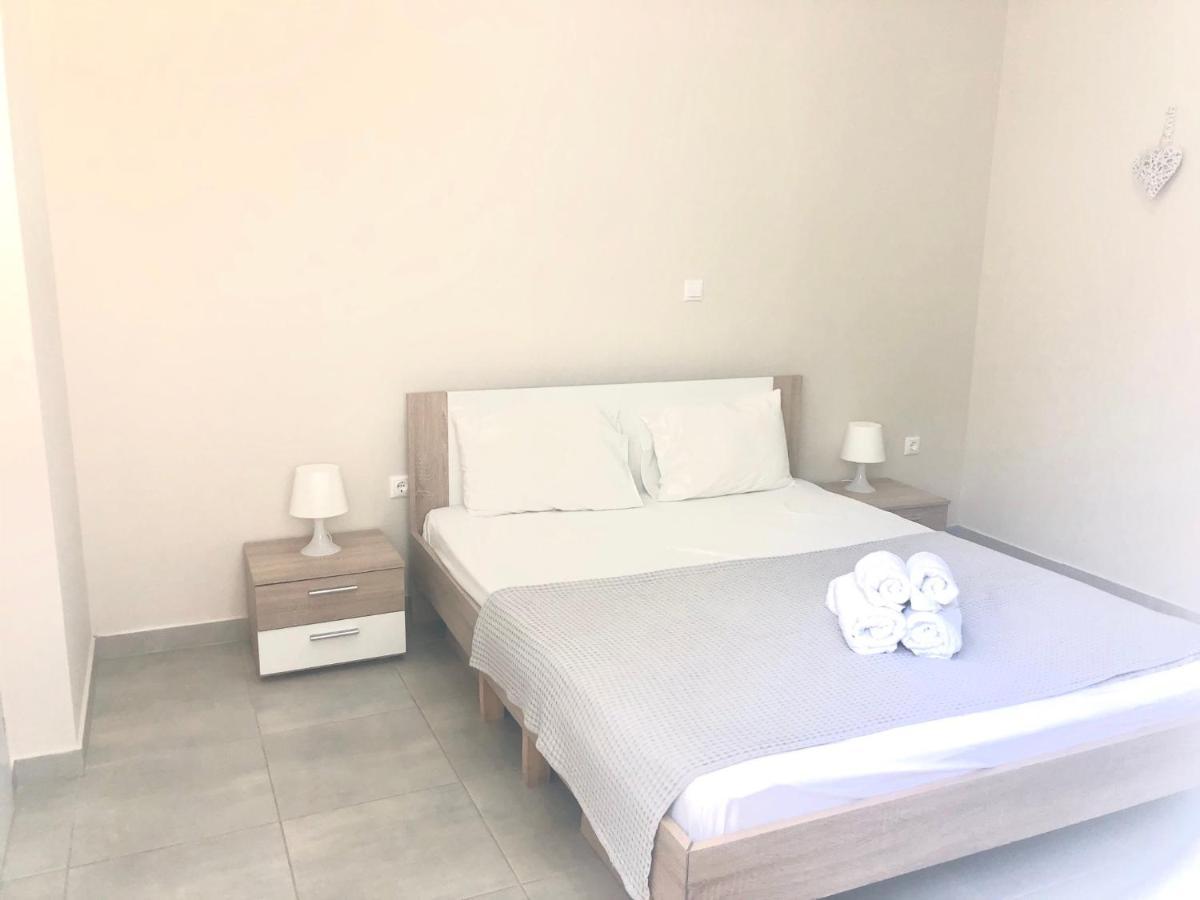 Konstantinos Apartments Parikia  Exterior photo