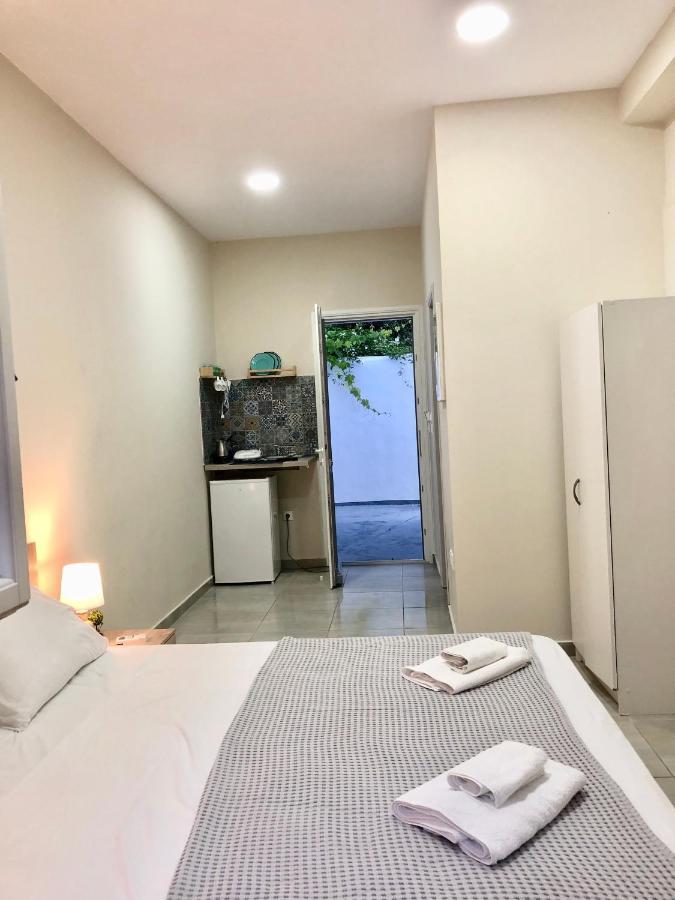 Konstantinos Apartments Parikia  Exterior photo