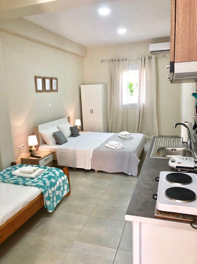 Konstantinos Apartments Parikia  Exterior photo
